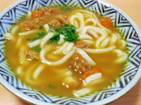カレーをリメイク♪冷凍うどんと白だしでカレーうどん